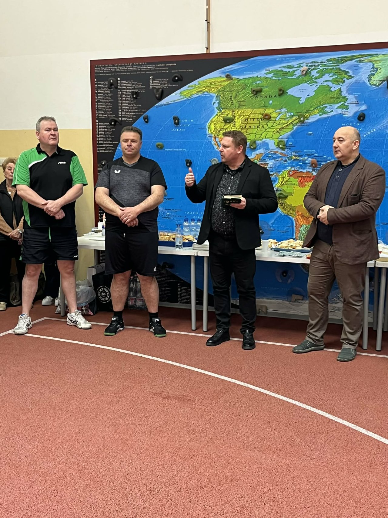 Papi pingpong Edelény 04