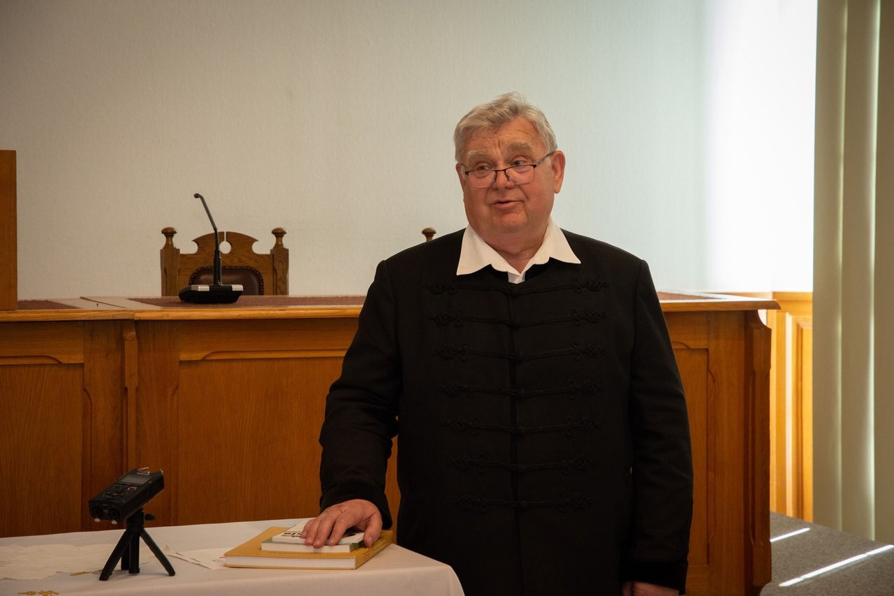 403ca705-dd07-4cd5-8915-1bf08353beb6