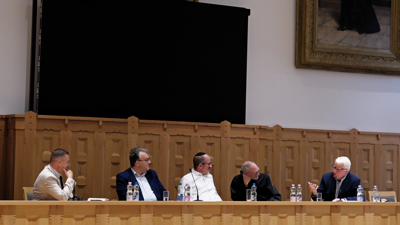 Doktorok Kollégiuma 10