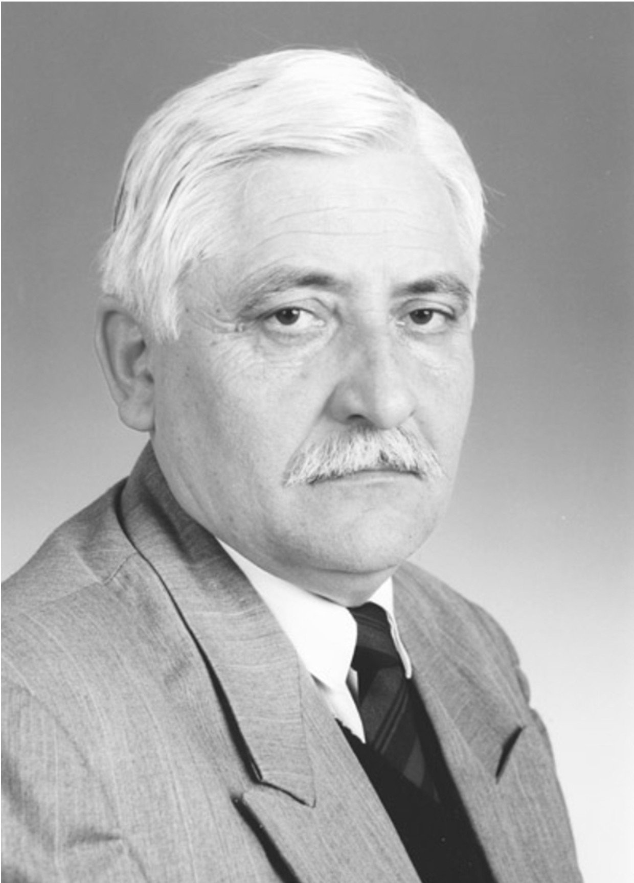 dr Tóth Albert